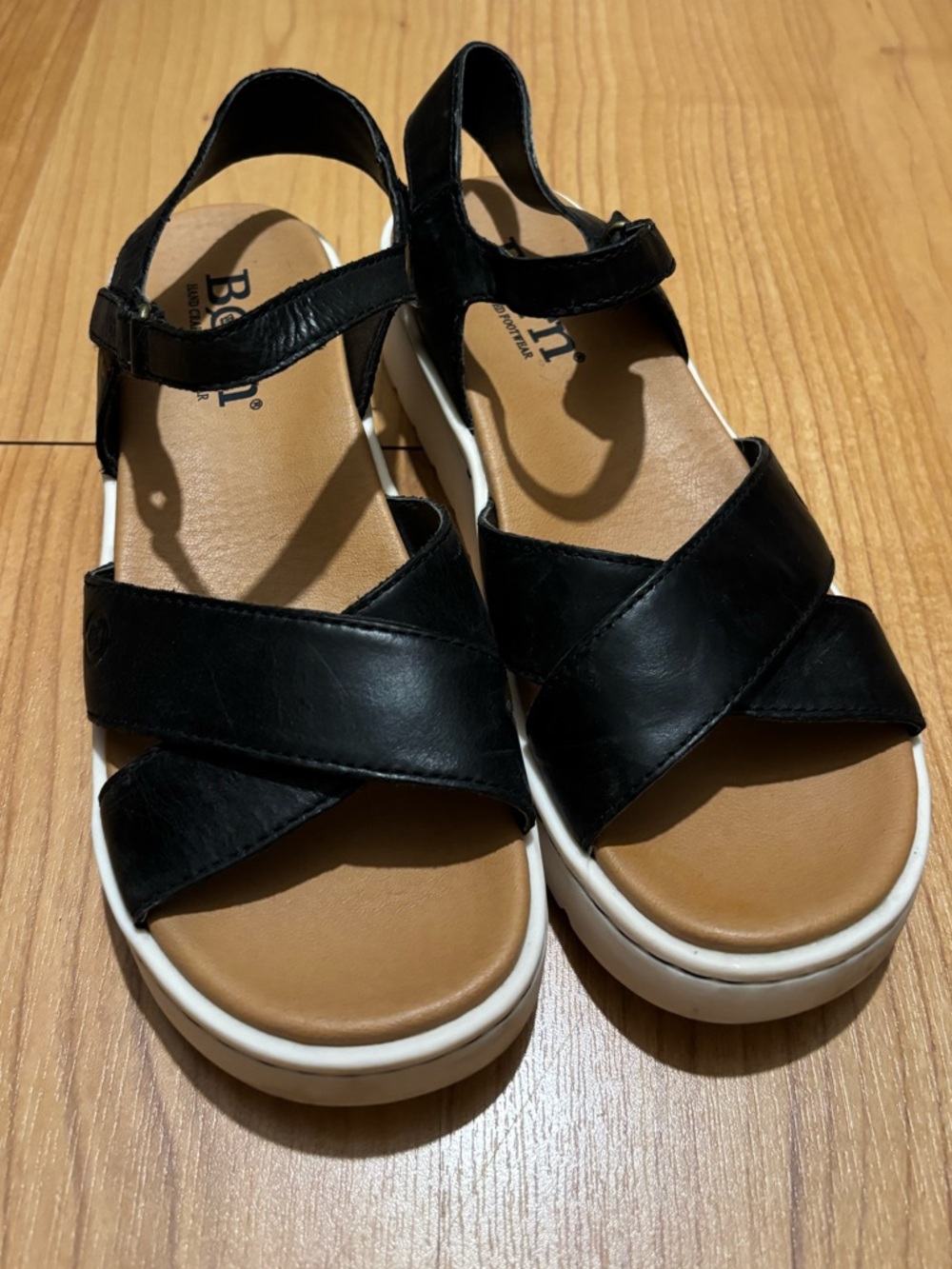 Born Katrina Black Leather Platform Sandals 8M